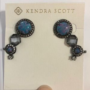Kendra Scott Carolyn ear climbers